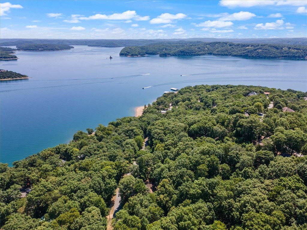Point Mirage - Land