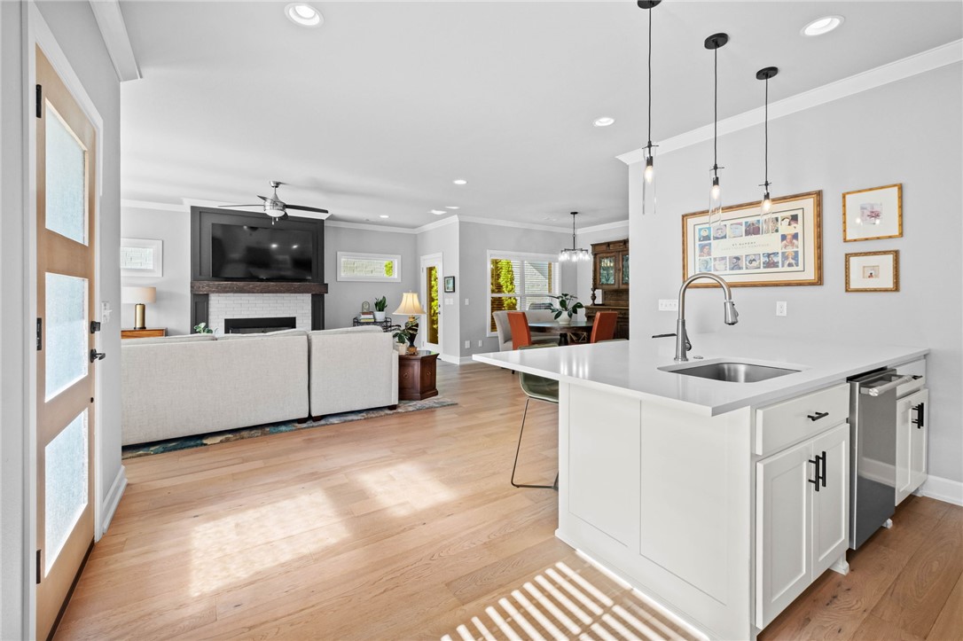 Shadow Valley Ph 8 Rogers - Residential