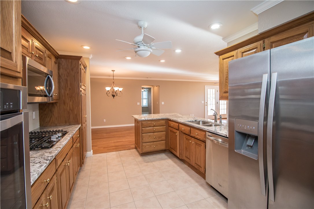 Pinnacle Town Homes - Residential