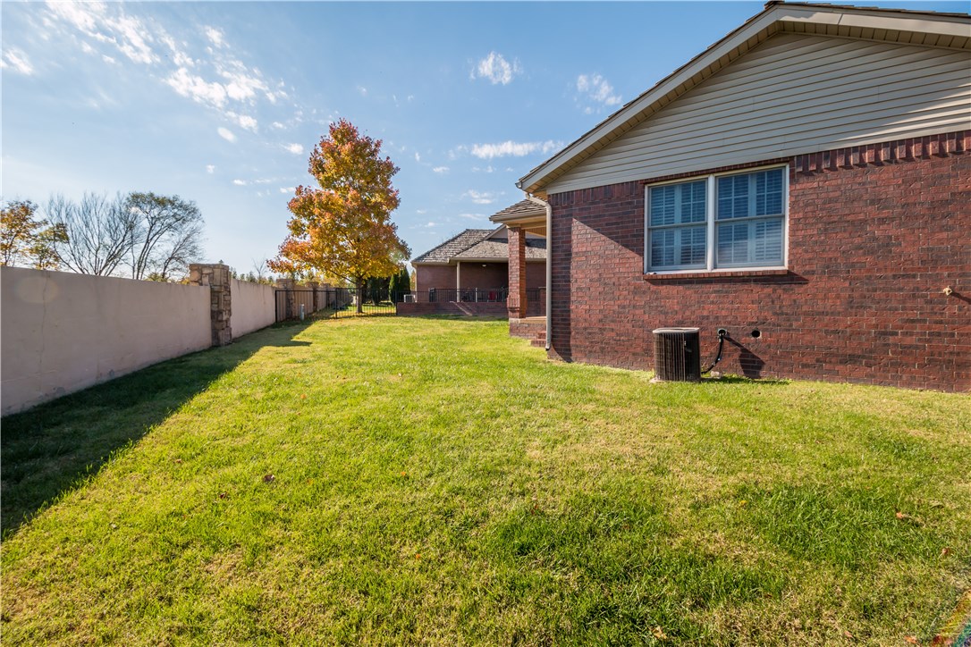 Pinnacle Town Homes - Residential