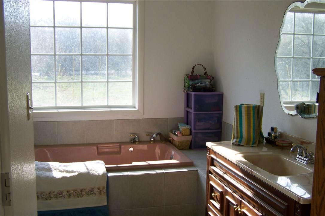 21/28-14-33 - Residential