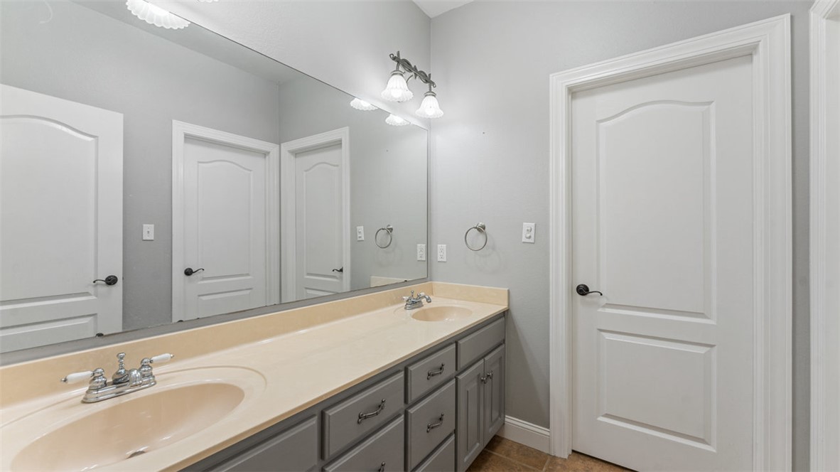 Tunbridge Wells Sub Bentonville - Residential Lease