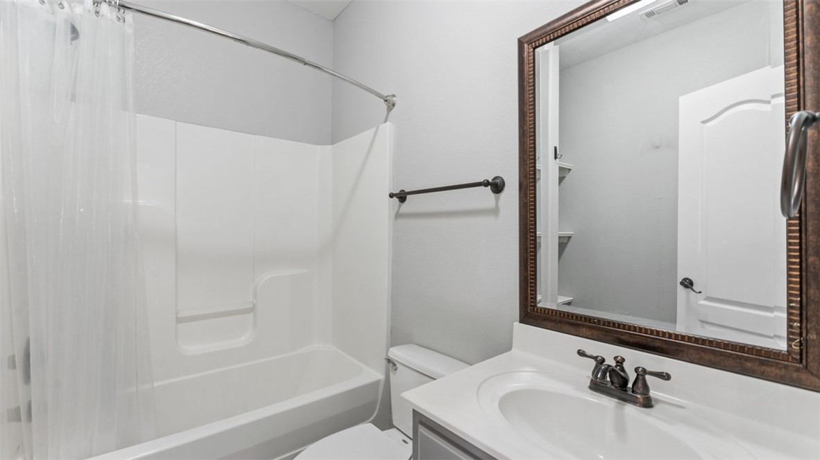 Tunbridge Wells Sub Bentonville - Residential Lease