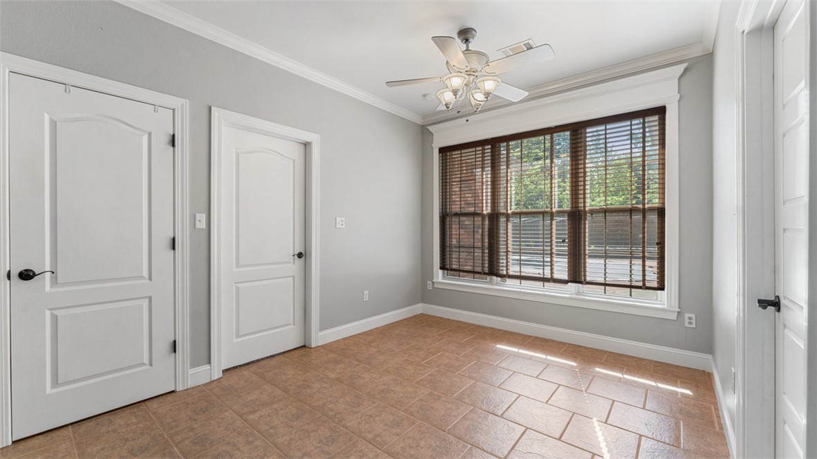 Tunbridge Wells Sub Bentonville - Residential Lease