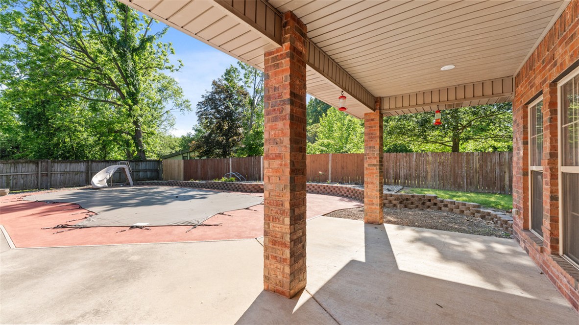 Tunbridge Wells Sub Bentonville - Residential Lease