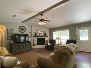 Country Cove Estates - Residential