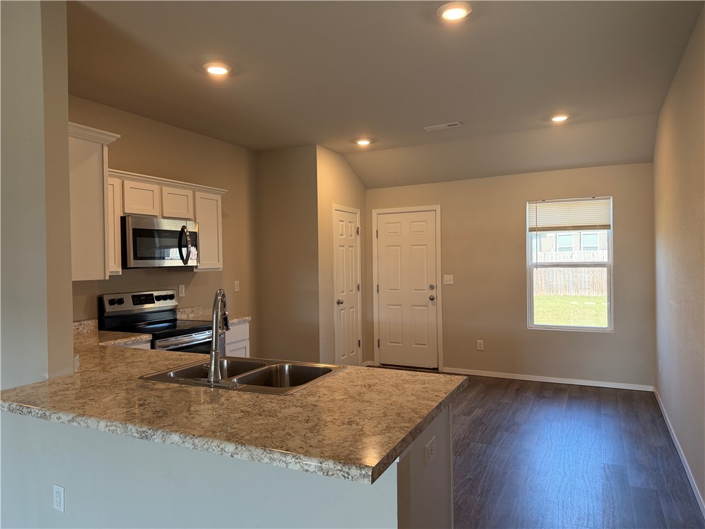 Providence Village Ph Ii Bentonville - Residential Lease