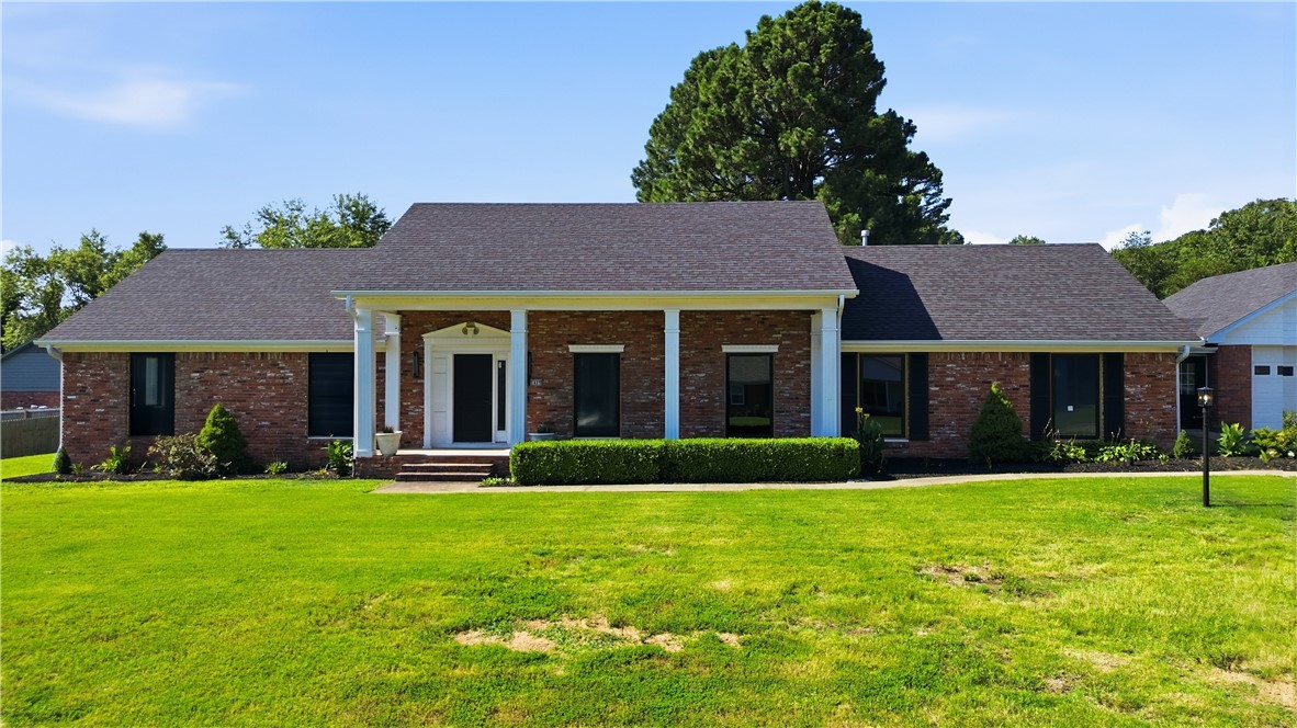 Oaks Manor Sub - Residential