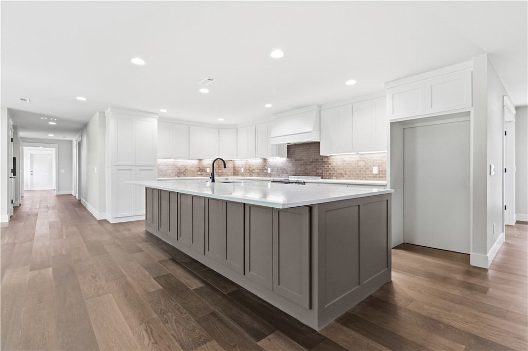 Oaks Manor Sub - Residential