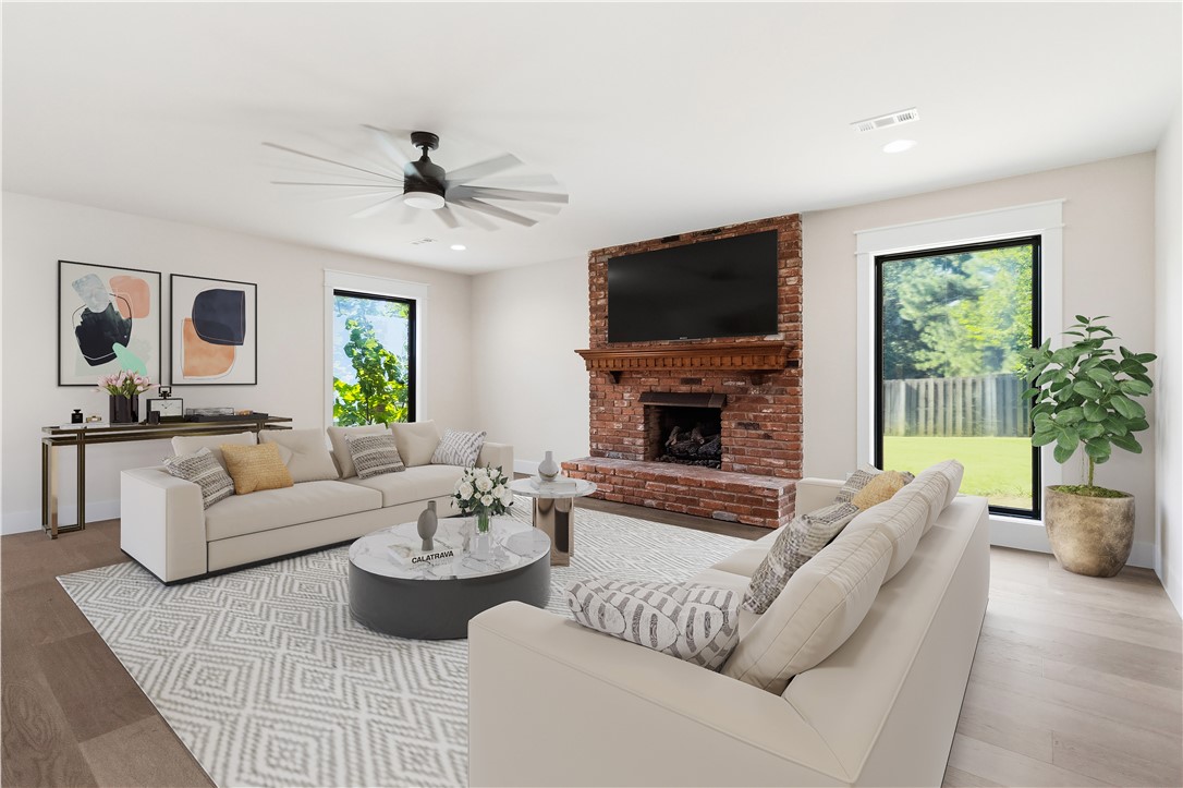 Oaks Manor Sub - Residential