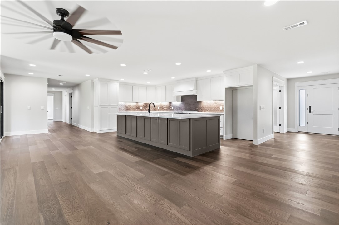 Oaks Manor Sub - Residential