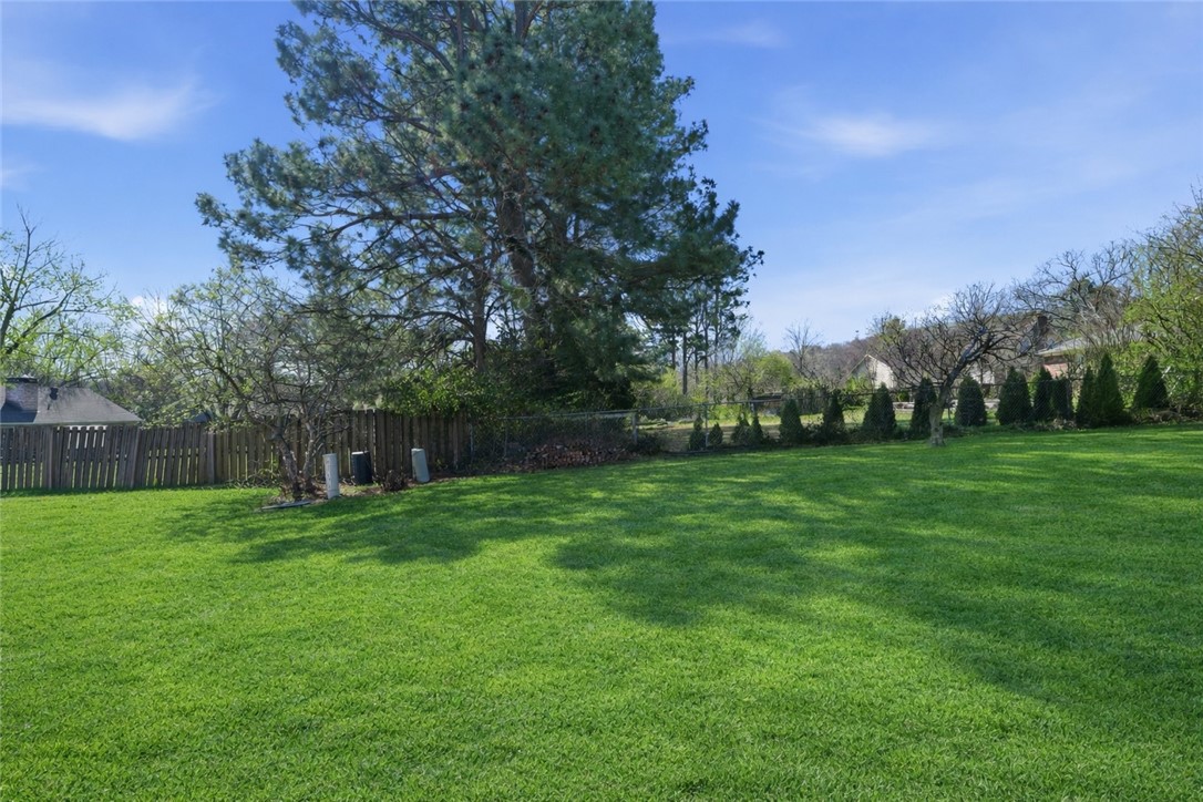 Oaks Manor Sub - Residential