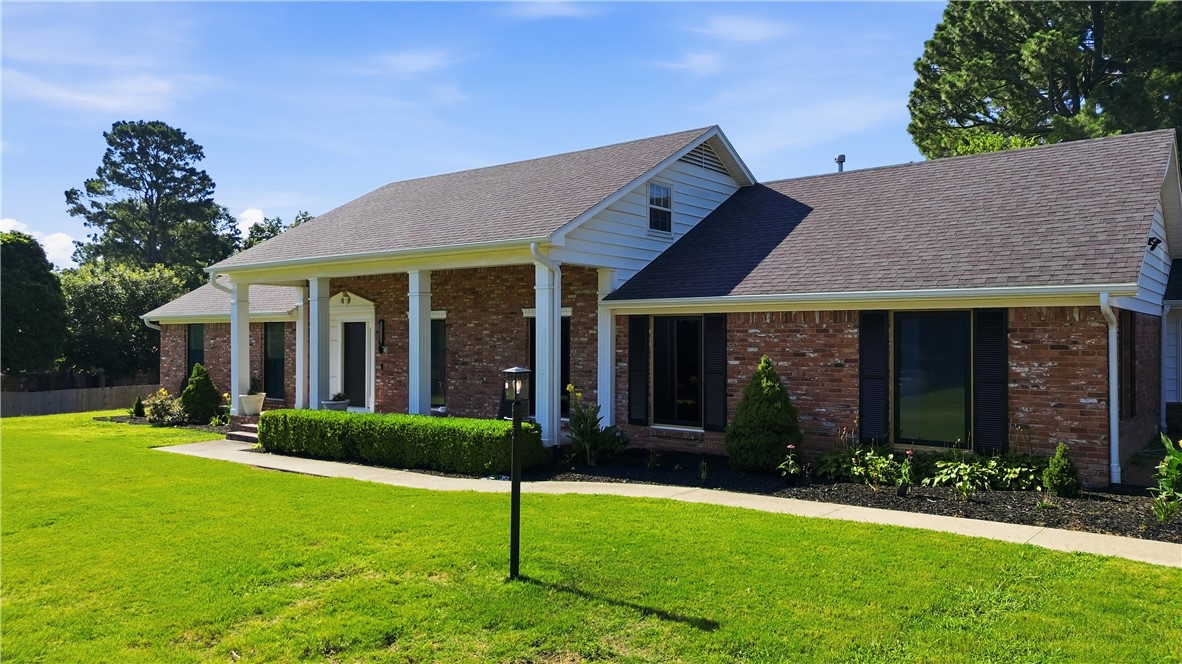 Oaks Manor Sub - Residential
