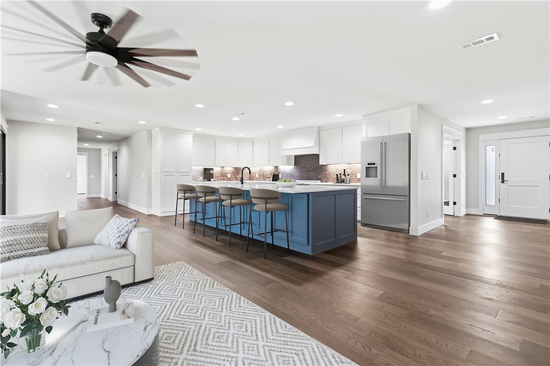 Oaks Manor Sub - Residential