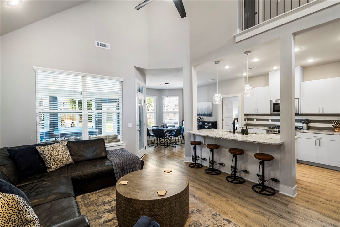 W A Burks Add Bentonville - Residential