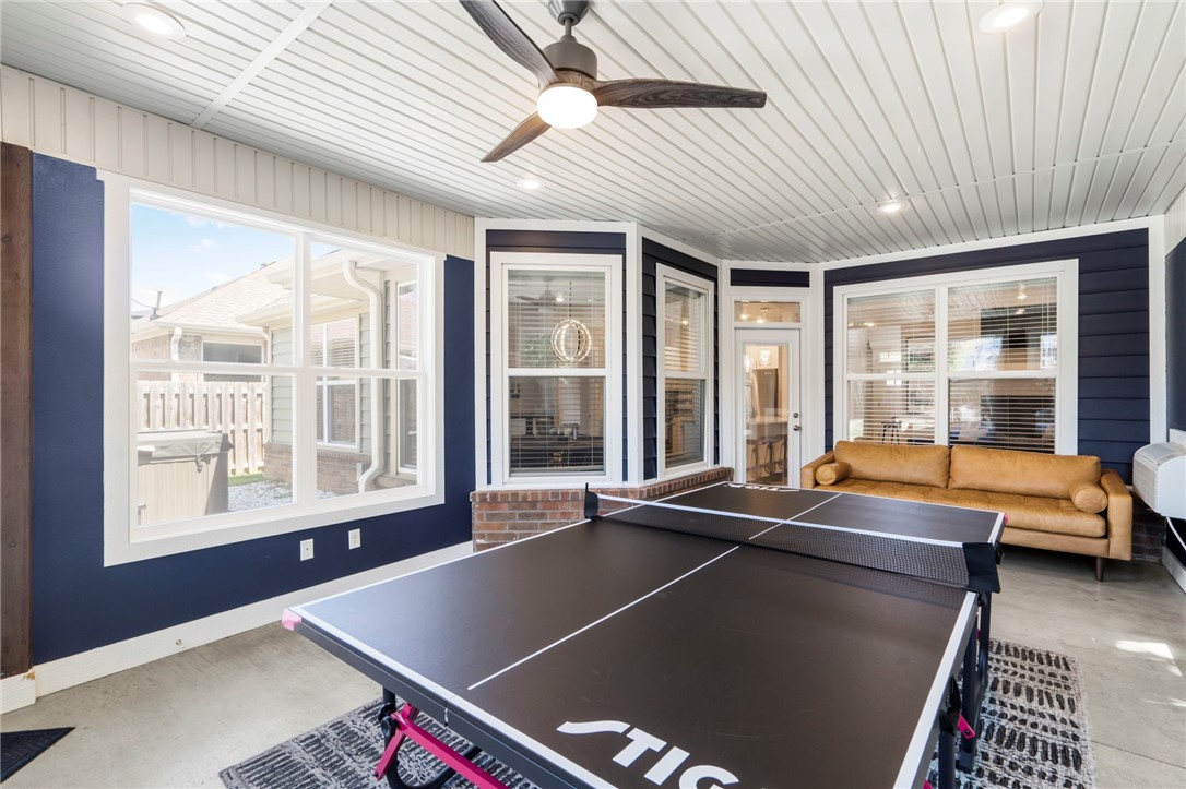 W A Burks Add Bentonville - Residential