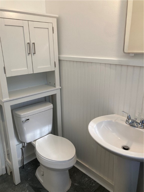 West End Add Rogers - Residential Lease