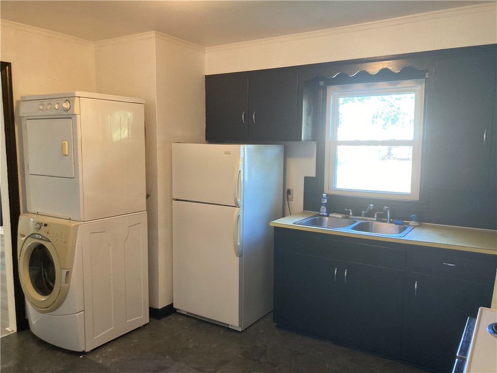 West End Add Rogers - Residential Lease