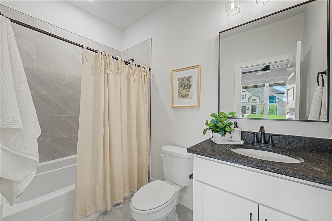 MAPLE ESTATES PH III-CENTERTON - Residential
