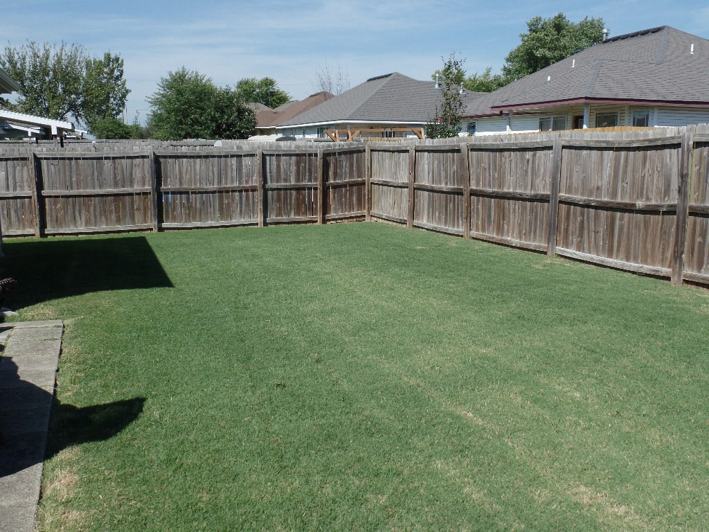 Hico Manor Sub Siloam Spgs - Residential