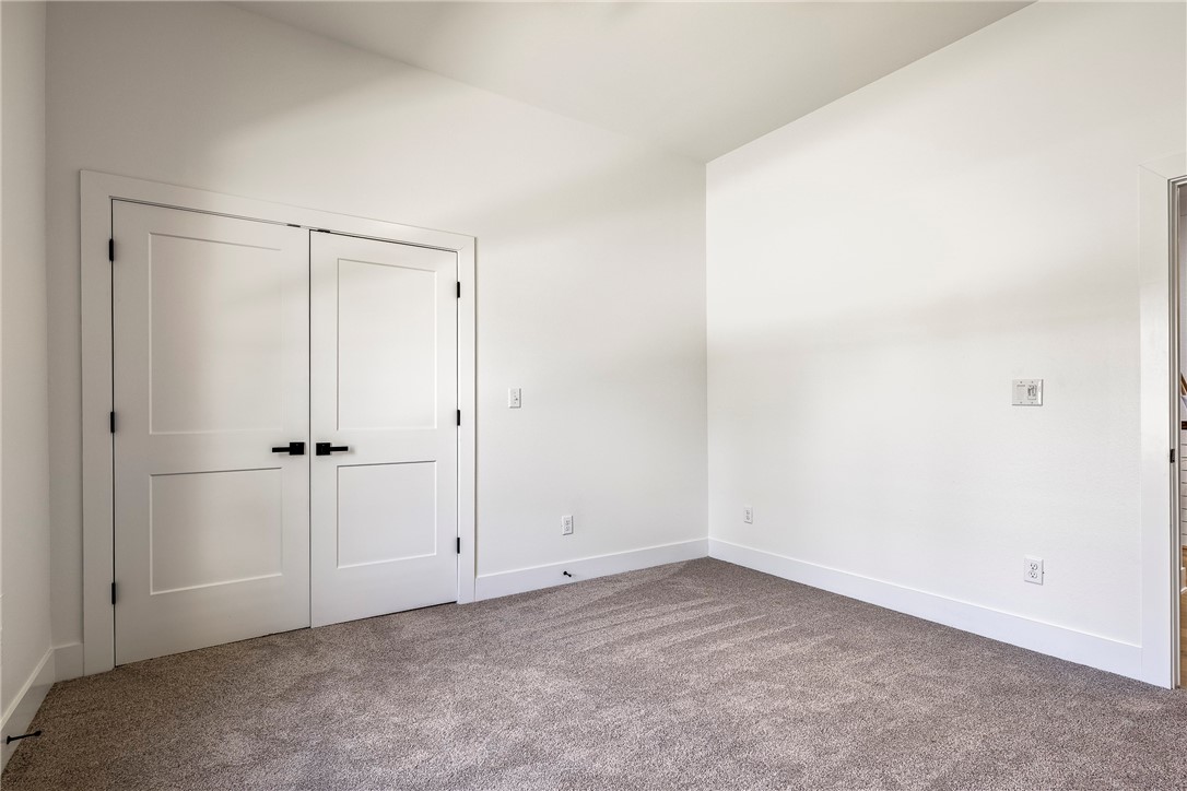 Bluffs Sub, The Bentonville - Residential