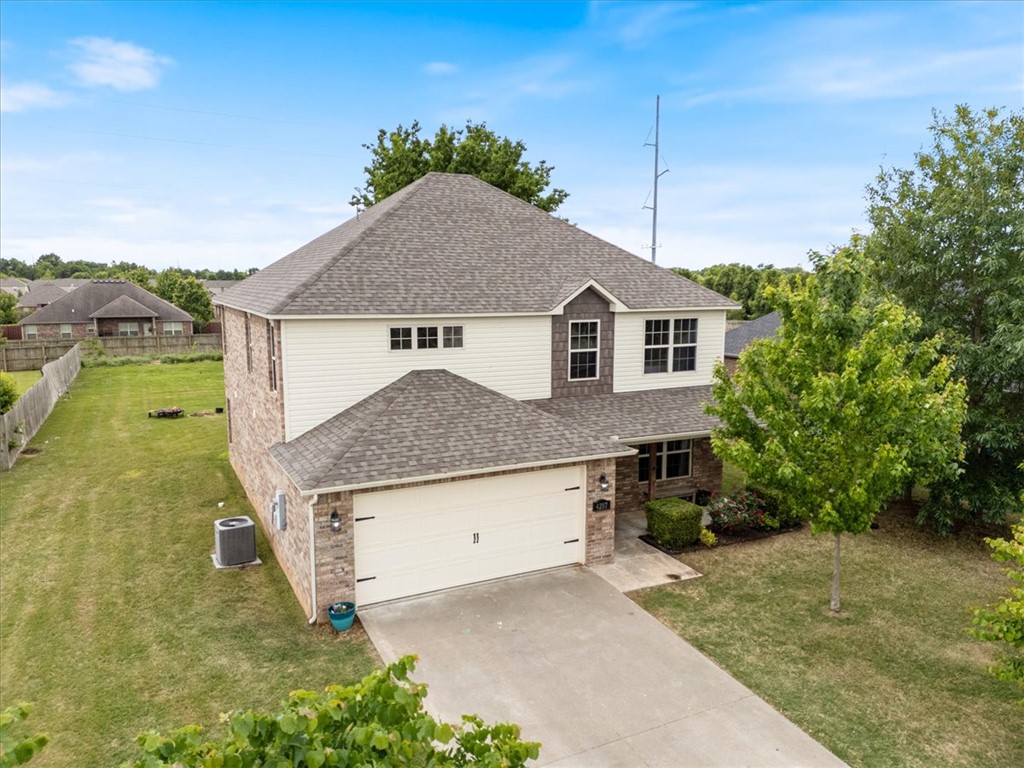 Move-in ready 4 Bed / 2.5 Bath home in Bentonville Schools PLUS over a 1/3 acre flat lot with NO HOA!

Fresh updates include brand NEW carpet, fresh paint, and luxury vinyl plank flooring throughout the main living areas. Functional layout with the primary bedroom downstairs featuring two walk-in closets and oversized bedroom. Spacious living areas, and a large upstairs bonus room perfect for a second living space, office, playroom, or media room.

Enjoy the hard-to-find combination of a large usable flat backyard, mature trees, and a truly move-in ready interior. Central location — bike to Coler Mountain Bike Preserve and just minutes from schools, shopping, Walmart, the Bentonville business district, and the new Walmart Home Office.