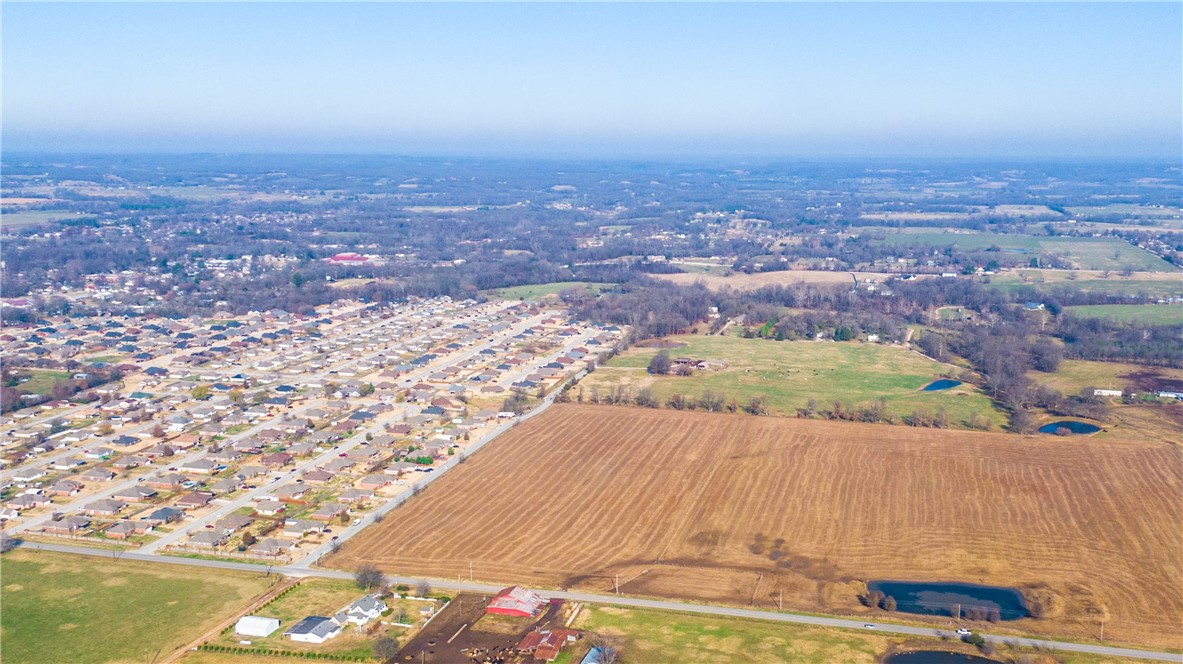 Pea Ridge - Land