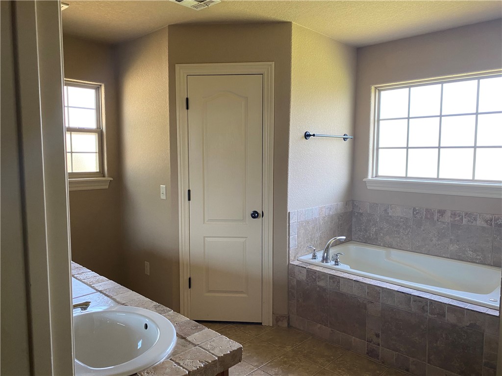 Clabber Creek Ph IV - Residential Lease
