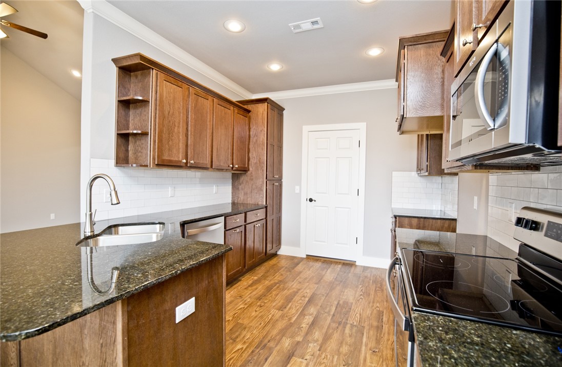 Willow run - Residential Lease