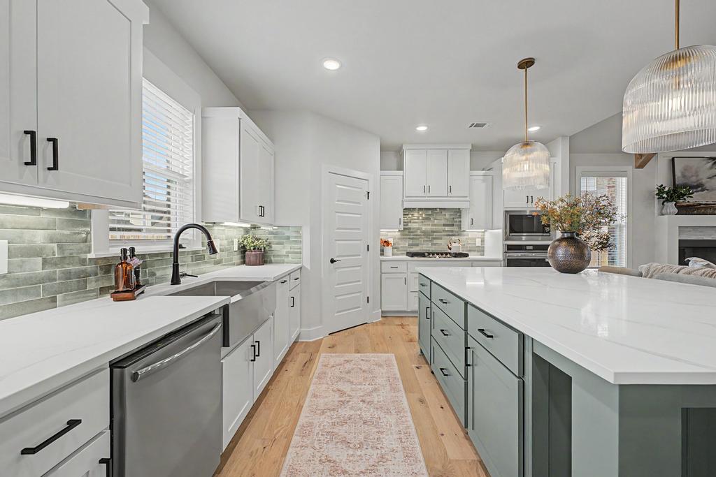 MAPLE ESTATES PH III-CENTERTON - Residential
