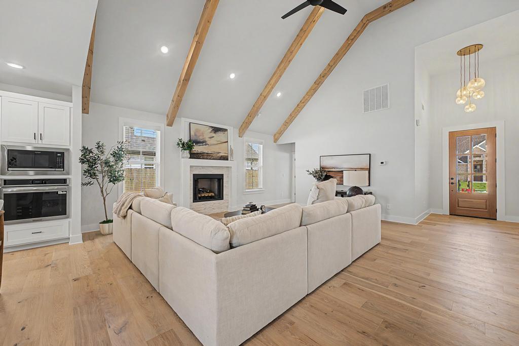MAPLE ESTATES PH III-CENTERTON - Residential