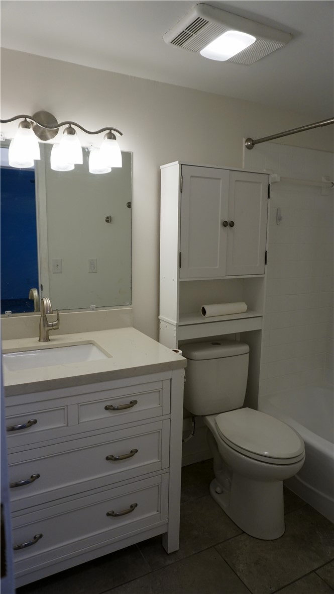 Townhouse Tct 3 A/K/A Drake Court Bvv - Residential