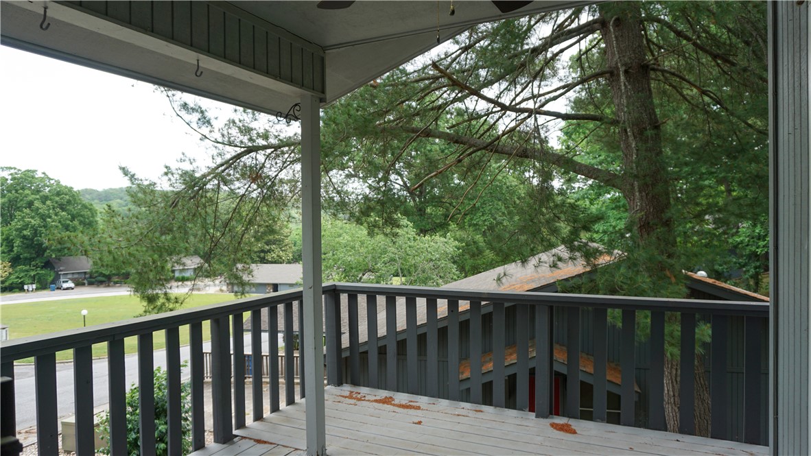 Townhouse Tct 3 A/K/A Drake Court Bvv - Residential