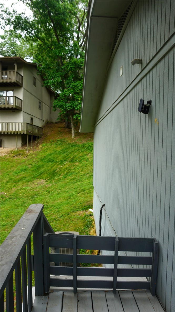 Townhouse Tct 3 A/K/A Drake Court Bvv - Residential