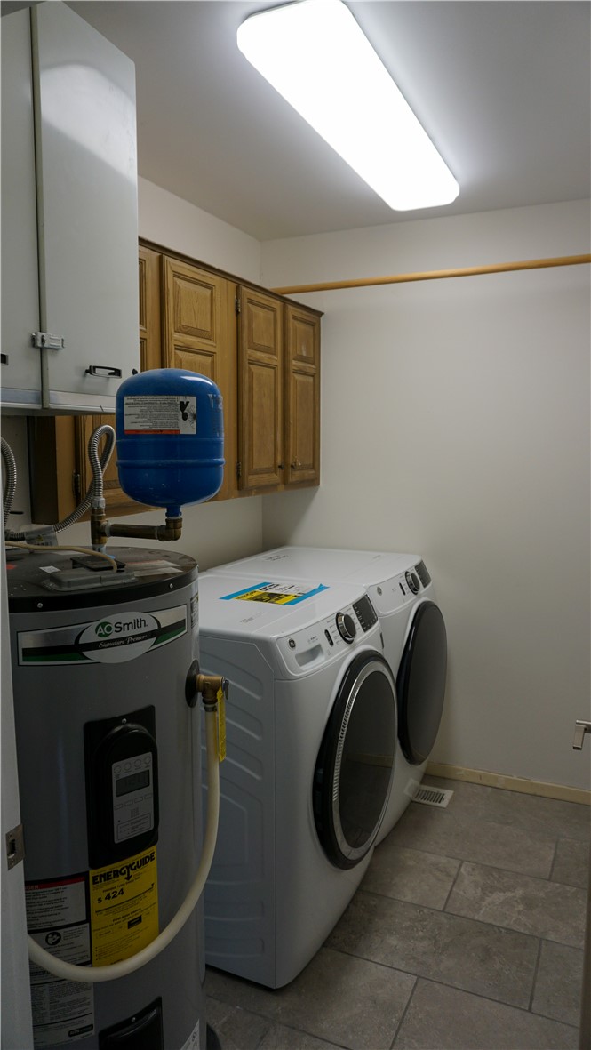 Townhouse Tct 3 A/K/A Drake Court Bvv - Residential