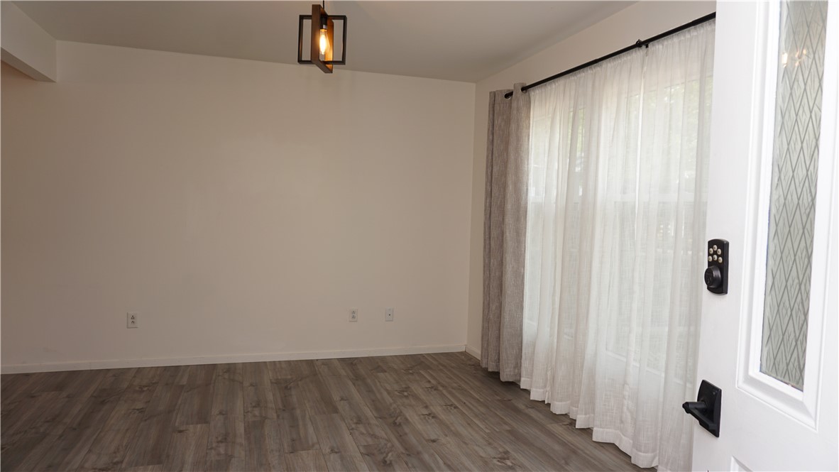 Townhouse Tct 3 A/K/A Drake Court Bvv - Residential