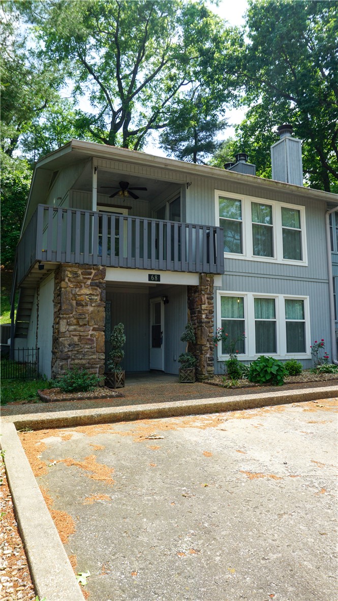 Townhouse Tct 3 A/K/A Drake Court Bvv - Residential