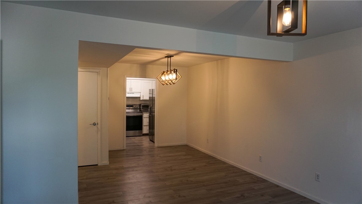 Townhouse Tct 3 A/K/A Drake Court Bvv - Residential