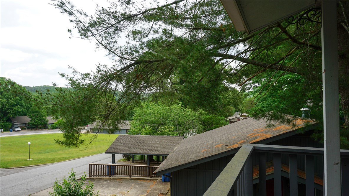 Townhouse Tct 3 A/K/A Drake Court Bvv - Residential