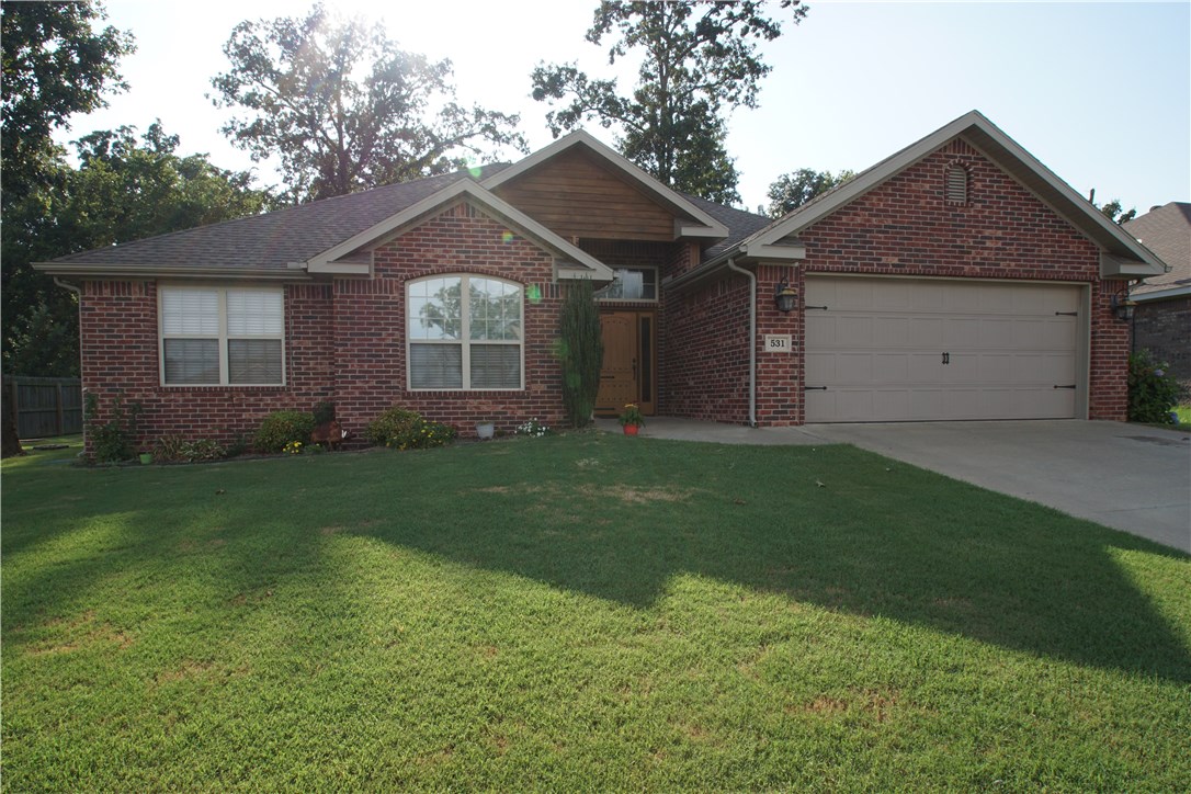 Beautifully maintained and turn key ready. This 3 bedroom home has wood floors, granite counters, huge kitchen with tons of storage and a great open floor plan. The bedrooms in this home are a great size to fit any furniture with large closets for great storage. This one is a must see.  The backyard is private, as there is no home behind it. Book a showing today.