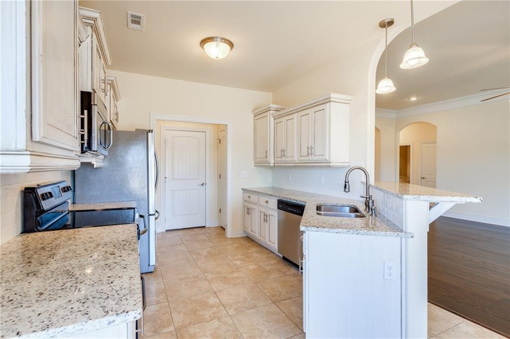 Brentwood Cave Spgs - Residential Lease