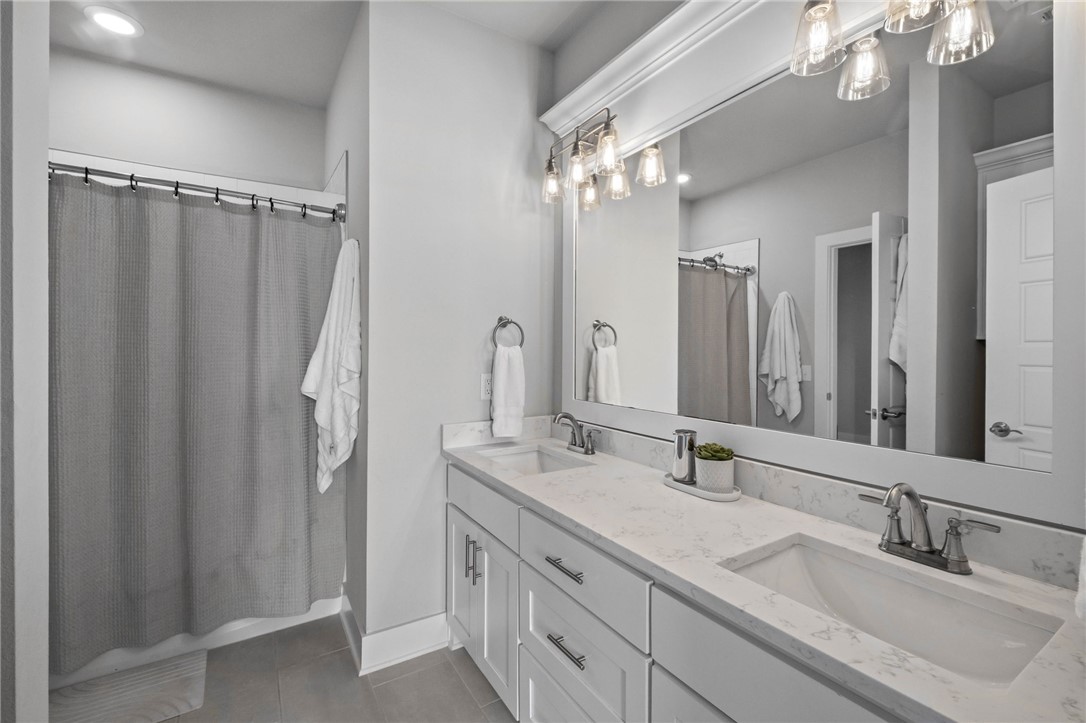 Clarendon Heights Bentonville - Residential