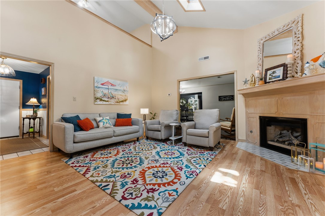 East Oaks Ph Ii - Residential