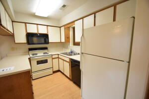 White Oak Condo VI - Residential