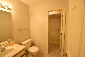 White Oak Condo VI - Residential