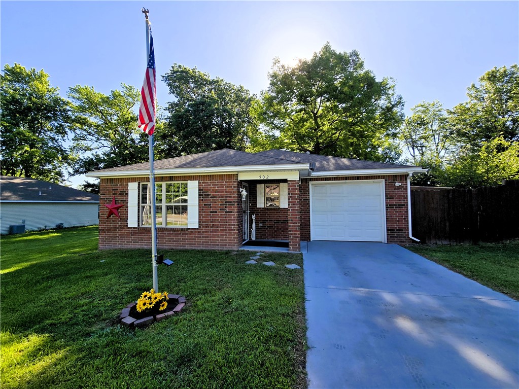 3BR/2BA home located in Lincoln, built in 2007 offering approximately 1,441 sq ft per appraisal. This home is in excellent condition and has been well maintained by the current owners. Features include an open living area, large closets, ceiling fans, washer/dryer connections, covered patio, privacy fence, and attached one car garage. Kitchen includes a pantry, good cabinet space, electric range, oven, dishwasher, garbage disposal, microwave w/t vent, & tile floors. Fridge may or may not be conveyed. Home has central heat & air, gas furnace, 2-year-old tankless water heater, double pane vinyl windows, architectural shingle roof and public utilities. Situated on a level 0.25-acre lot in an established subdivision near schools, parks, emergency services, shopping & more. Property offers convenient access to Hwy 62 and local amenities. 24 hour showing notice.