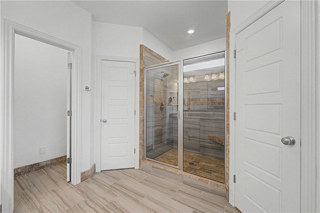 Iveys Ph I, The Rogers - Residential