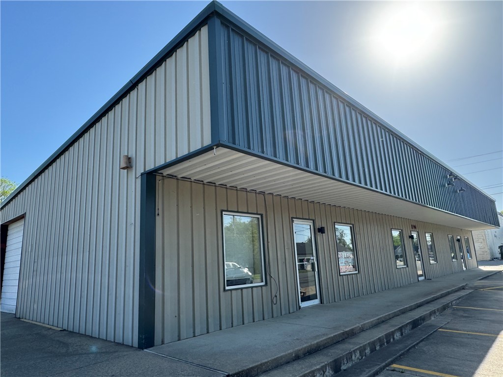 Carneys Corner Siloam Spgs - Commercial Lease