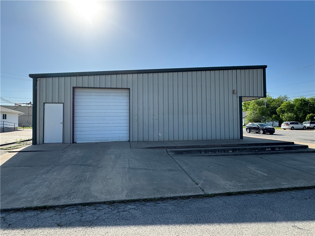 Carneys Corner Siloam Spgs - Commercial Lease