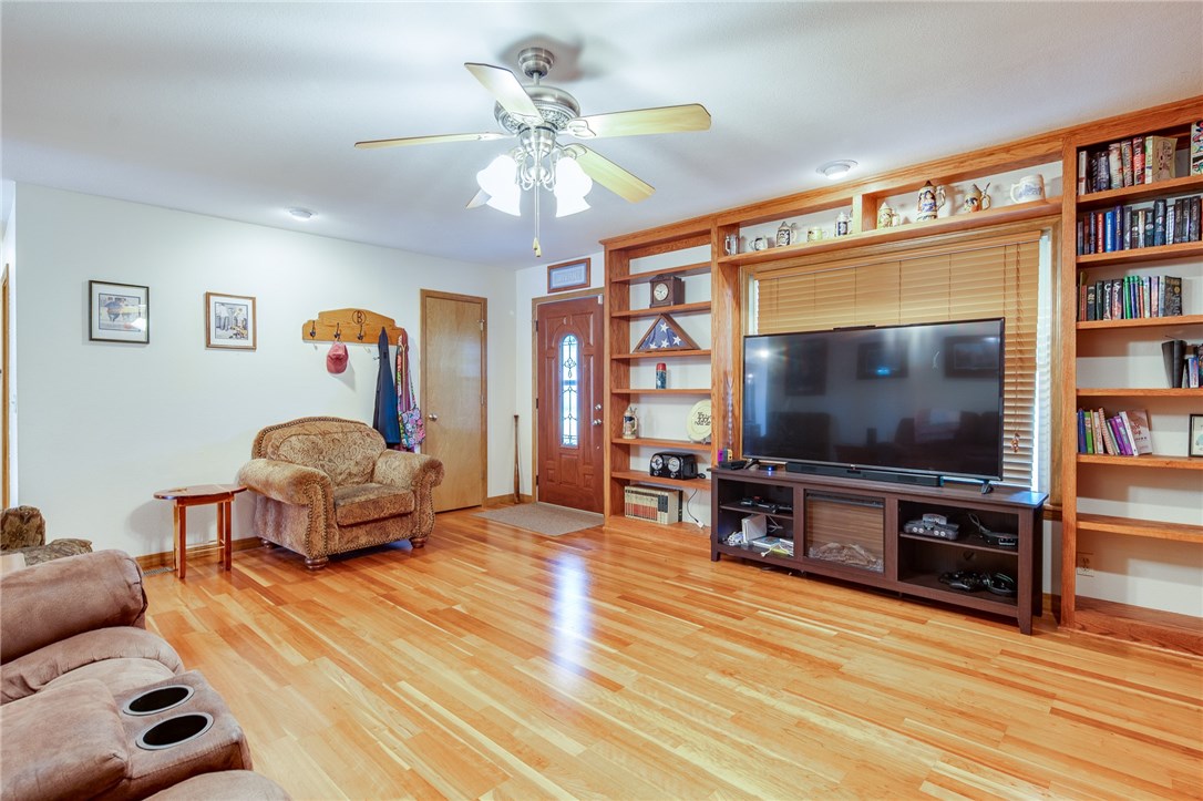 32-21-28-GARFIELD - Residential